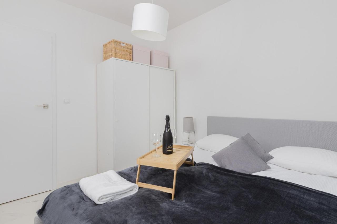 Gdynia Nasypowa Apartments With Parking By Noclegi Renters Exterior foto